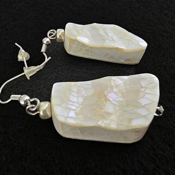 Earrings Mother of Pearl Cracked Mosiac - Picture 2 of 3